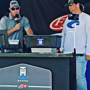 Meet your Posher, Casey